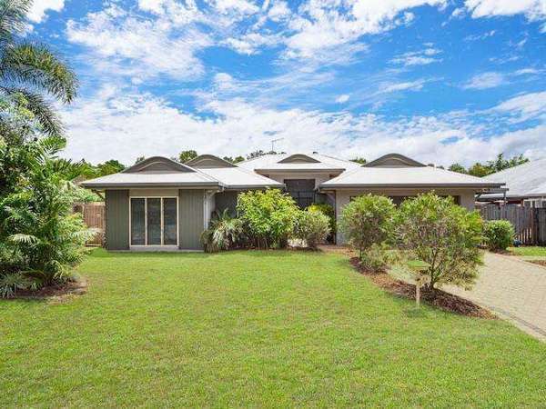 Forest Gardens – 4 Bedrooms + Study + Pool
