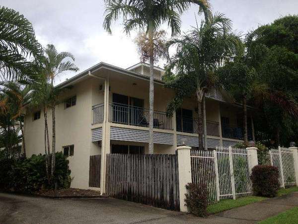 Cute townhouse in Freshwater!
