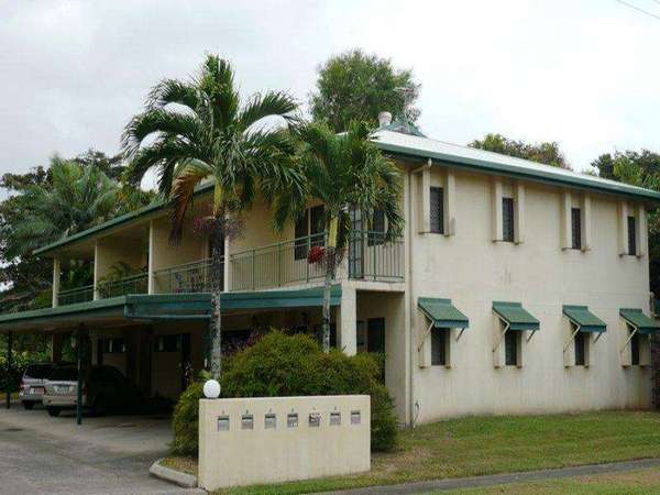 Bungalow - Large Townhouse - Small Complex - Close To City Centre