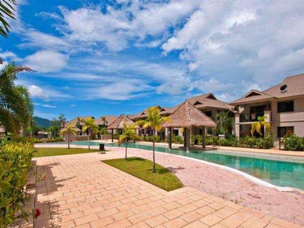 Perfect For The Professional Investor –2 Bed 2 Bath Unit!!