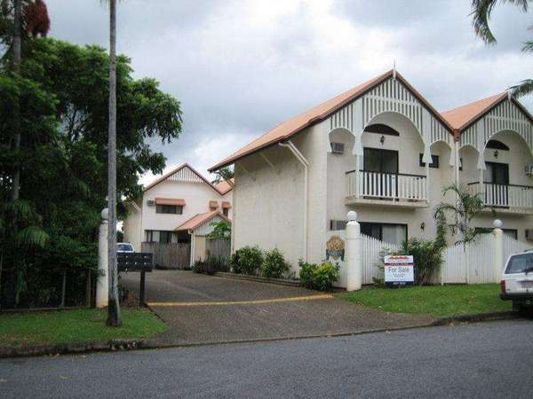 Spacious 2 Bedroom Townhouse - Show Me Better Value At Redlynch!!