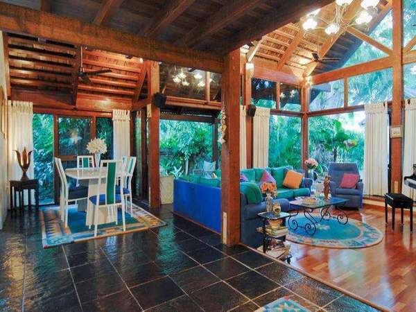 VERY PRIVATE and UNIQUE BEACH HOUSE