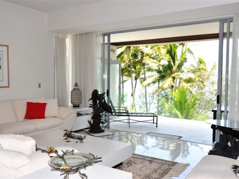 STUNNING BEACHFRONT LOCATION